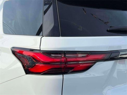 Certified 2023 Chevrolet Traverse RS image 10