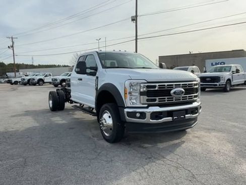 New 2026 Ford F450 XL w/ XL Chrome Package AWD/4WD image 3