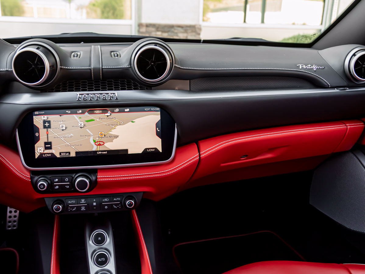 Used 2019 Ferrari Portofino RWD image 33