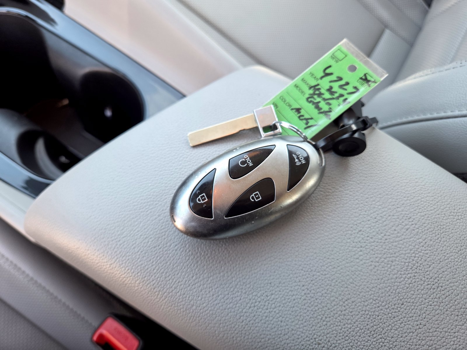 Used 2024 Hyundai Elantra Limited FWD image 29
