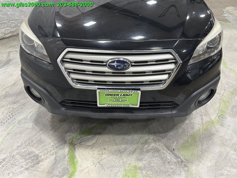 Used 2017 Subaru Outback 2.5i Premium AWD/4WD image 18