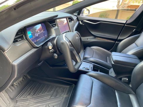 Used 2018 Tesla Model S 75D AWD/4WD image 31