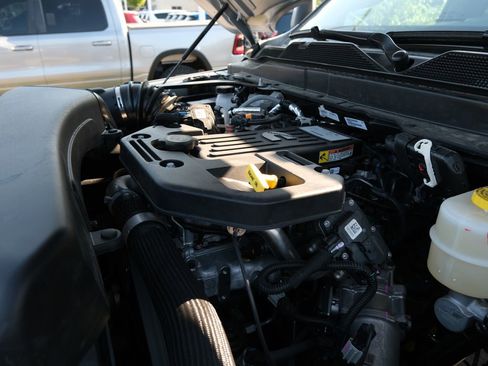 New 2026 RAM 3500 Big Horn AWD/4WD image 32