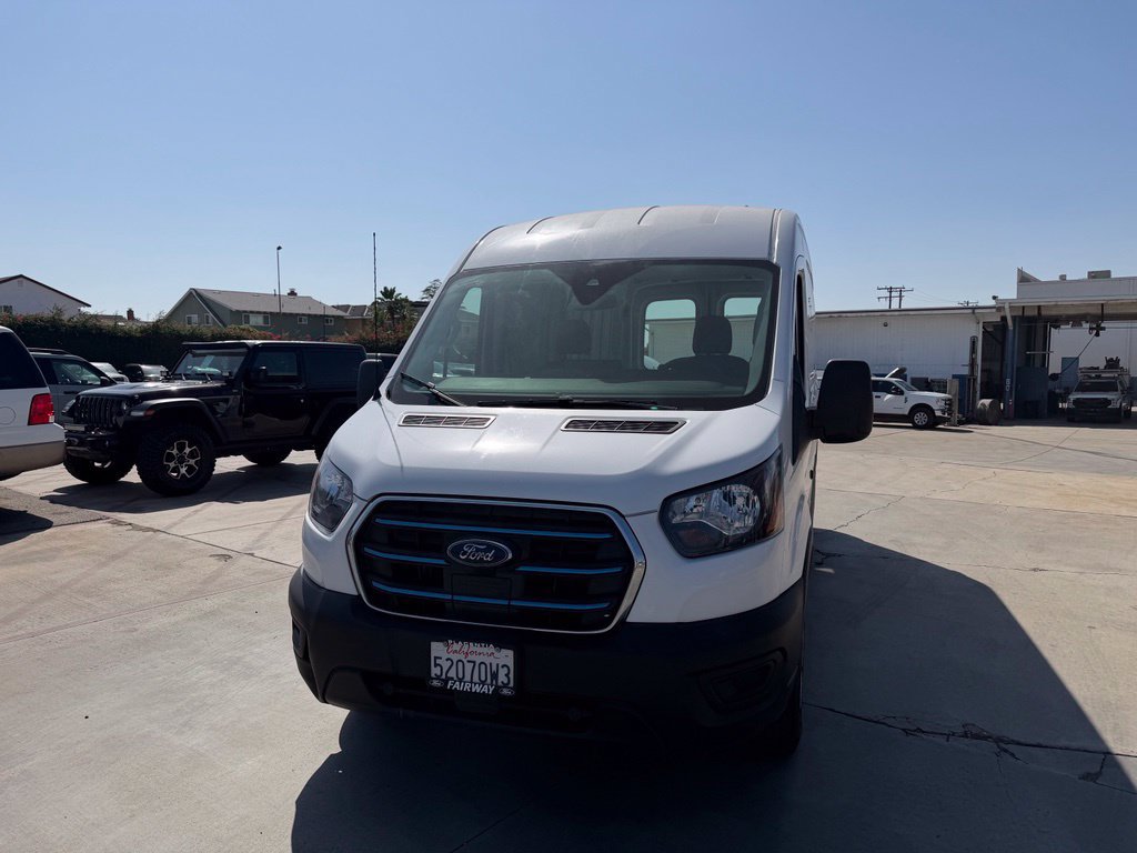 Used 2023 Ford E-Transit Medium Roof RWD image 3