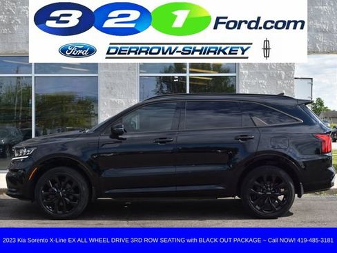Used 2023 Kia Sorento EX AWD/4WD image 2