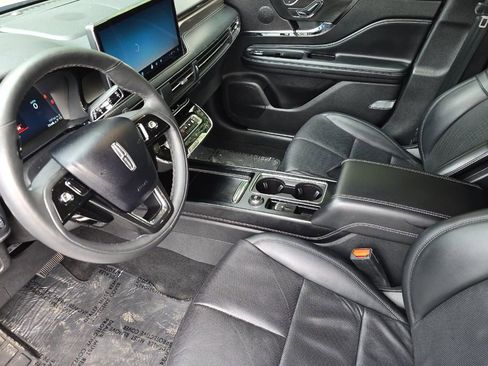Used 2024 Lincoln Corsair Reserve w/ Equipment Group 201A AWD/4WD image 9