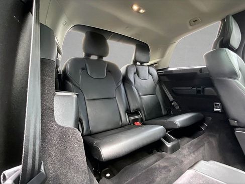 Certified 2023 Volvo XC90 B6 Plus image 25