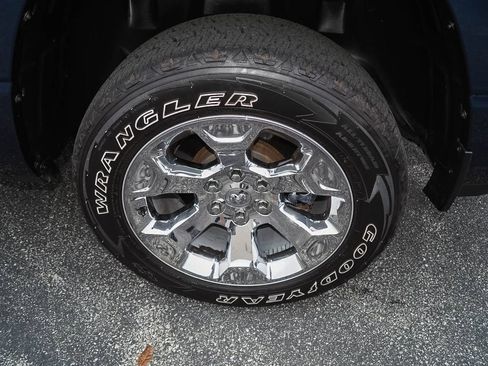 Used 2021 RAM 1500 Big Horn AWD/4WD image 35
