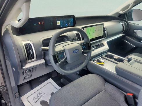 New 2025 Ford Expedition Active AWD/4WD image 24