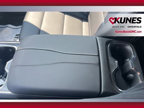 New 2025 GMC Acadia Elevation w/ Elevation Premium Package image 30