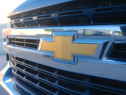 Used 2021 Chevrolet Silverado 1500 LT image 28