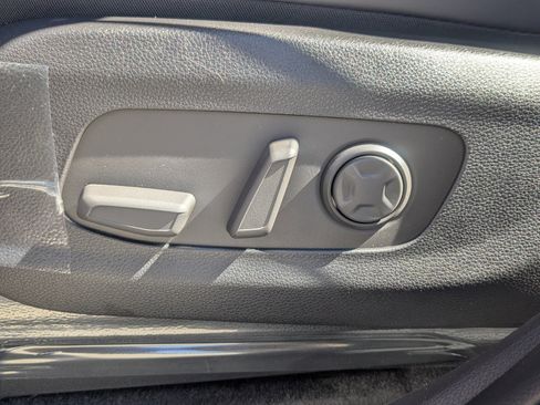 New 2026 Kia Carnival image 30