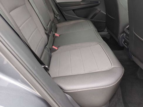 Used 2024 Volkswagen Taos SE image 26