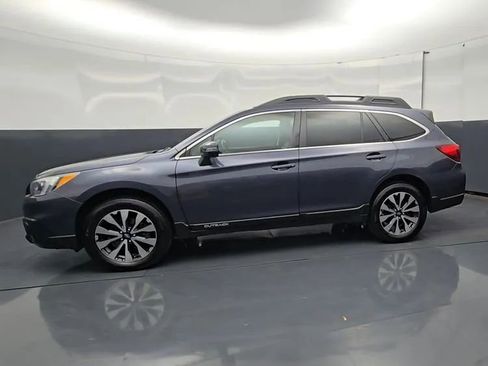 Used 2015 Subaru Outback 3.6R Limited AWD/4WD image 10