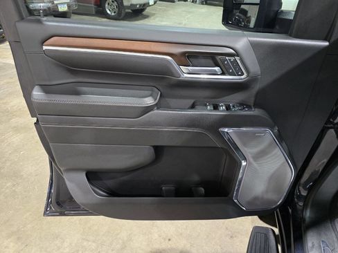 Used 2024 GMC Sierra 2500 Denali w/ Technology Package image 29