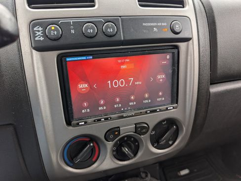 Used 2010 GMC Canyon SLT image 10