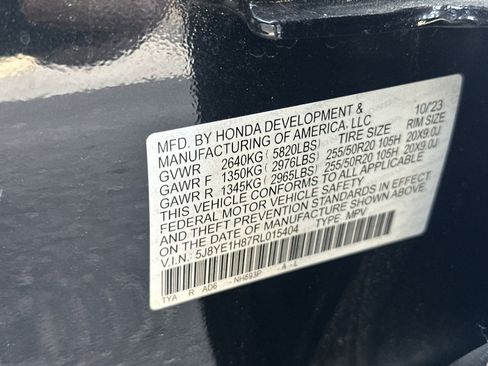 Used 2024 Acura MDX SH-AWD w/ Advance Package image 36