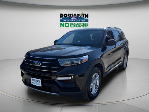 Used 2022 Ford Explorer XLT w/ Equipment Group 202A AWD/4WD image 16