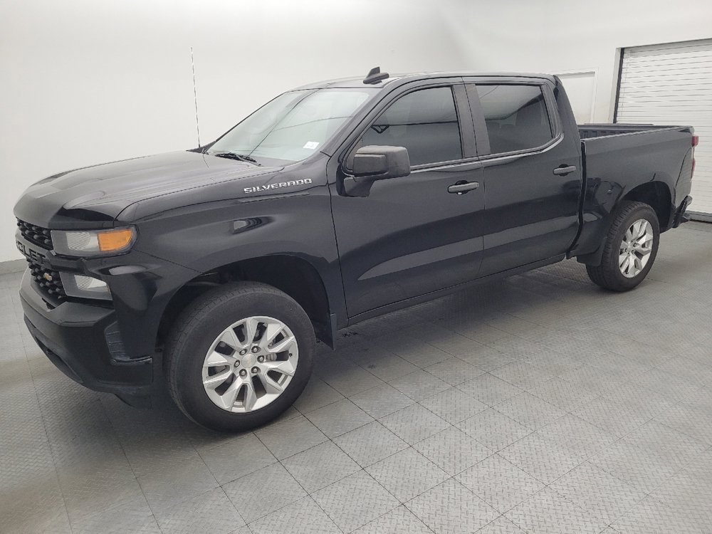 Used 2019 Chevrolet Silverado 1500 Custom w/ Custom Value Package RWD image 2