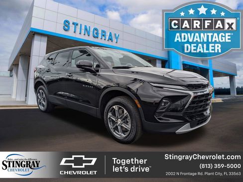 Used 2025 Chevrolet Blazer LT image 1