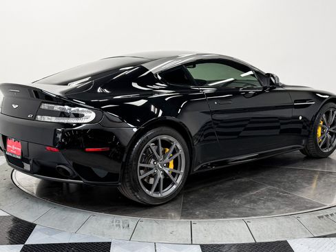 Used 2015 Aston Martin V8 Vantage GT RWD image 9