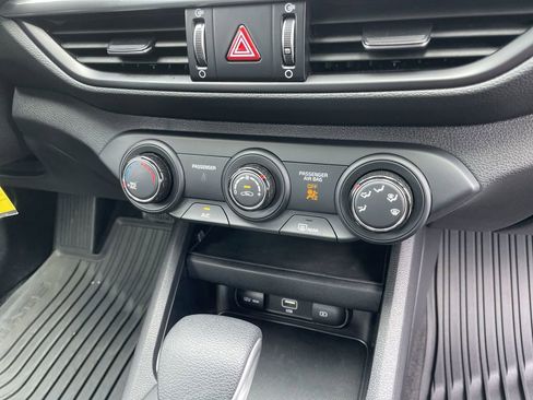 Certified 2024 Kia Forte LXS FWD image 24