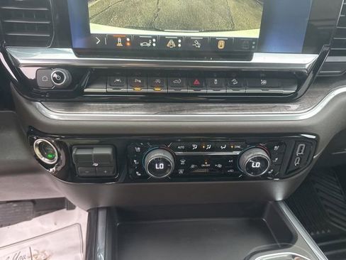 New 2026 Chevrolet Silverado 1500 LTZ w/ Z71 Off-Road Package AWD/4WD image 25