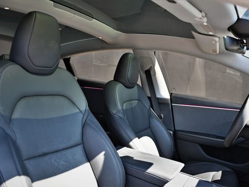 Used 2025 Tesla Model 3 Long Range image 13