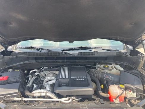 Used 2022 Chevrolet Silverado 1500 RST AWD/4WD image 38