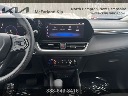 Used 2024 Chevrolet TrailBlazer LS w/ LS Convenience Package image 18