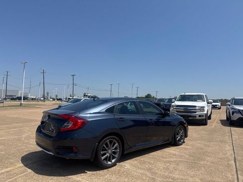 Used 2020 Honda Civic EX image 19