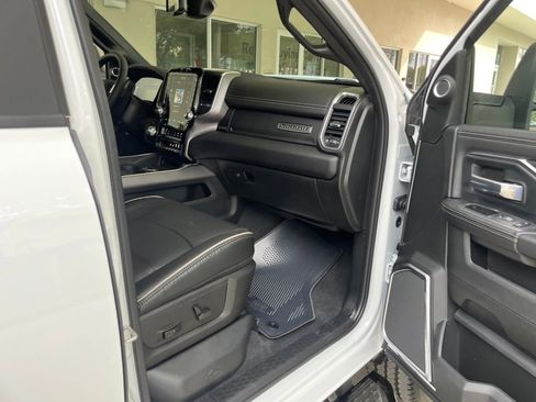 New 2024 RAM 2500 Laramie w/ Night Edition AWD/4WD image 21