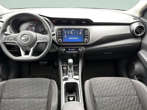 Used 2021 Nissan Kicks SV FWD image 13