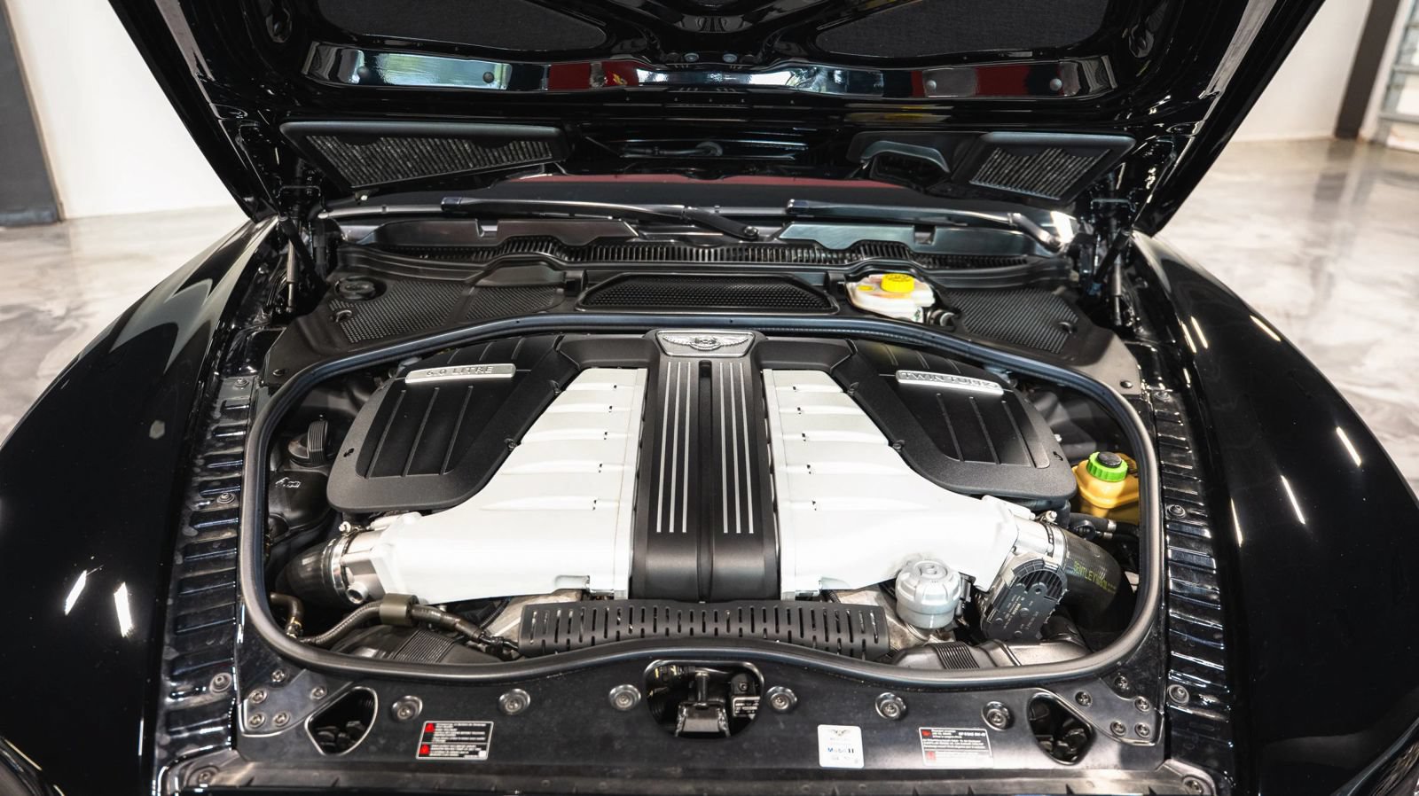 Used 2018 Bentley Flying Spur S W12 AWD/4WD image 43