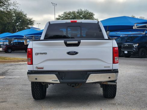 Used 2016 Ford F150 XLT w/ Equipment Group 302A Luxury image 6