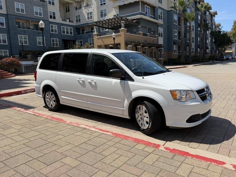 Used 2016 Dodge Grand Caravan SE w/ Quick Order Package 29E SE FWD image 9