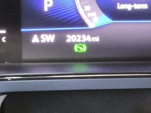 Used 2022 Volkswagen Taos SE w/ Panoramic Sunroof Package AWD/4WD image 17