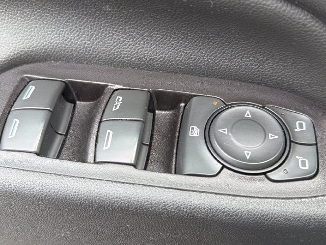 Used 2020 Chevrolet Equinox LT w/ Driver Convenience Package FWD image 17