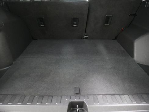 Used 2022 GMC Terrain SLT w/ LPO, 'HIT The Road' Package image 24