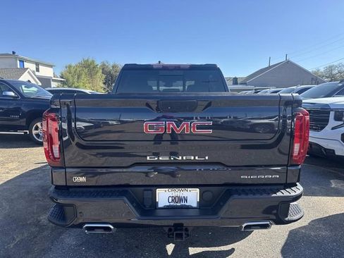Used 2023 GMC Sierra 1500 Denali w/ Technology Package image 8