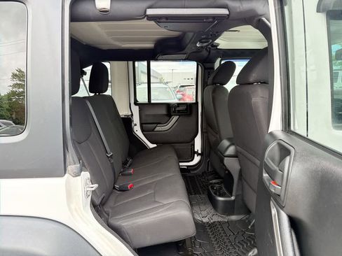 Used 2017 Jeep Wrangler Unlimited Sport w/ Quick Order Package 24S AWD/4WD image 24