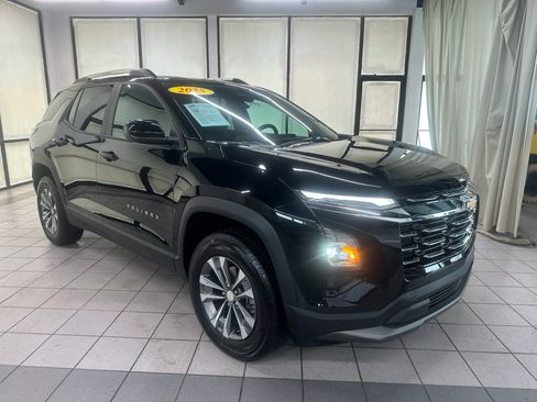 Certified 2025 Chevrolet Equinox LT w/ Convenience Package II FWD image 2