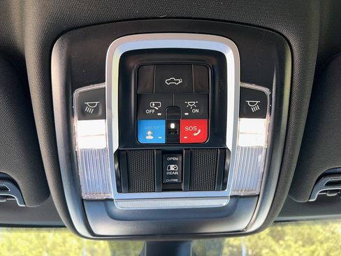 Used 2024 RAM 2500 Laramie w/ Night Edition image 28