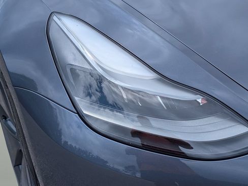 Used 2021 Tesla Model 3 Standard Range Plus RWD image 9