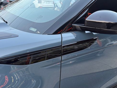 Used 2024 Land Rover Range Rover Evoque Dynamic SE image 32