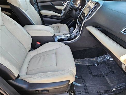Used 2019 Subaru Ascent Limited image 20