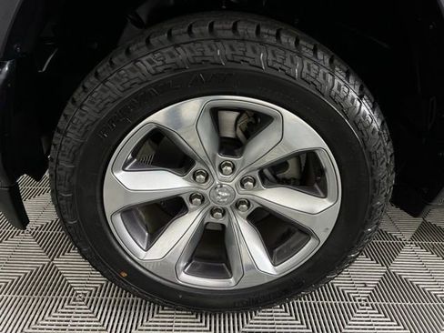 Used 2021 RAM 1500 Limited AWD/4WD image 11