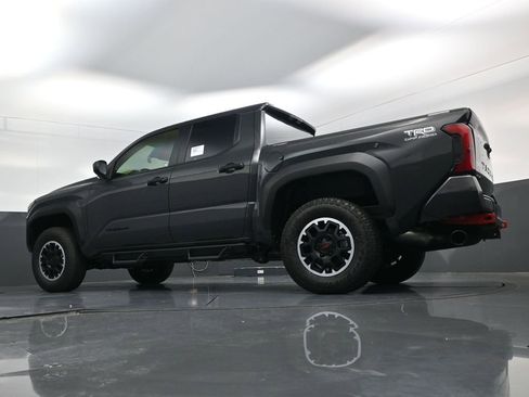 New 2026 Toyota Tacoma TRD Off-Road AWD/4WD image 18