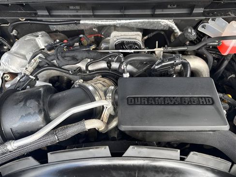 Used 2025 Chevrolet Silverado 2500 LT AWD/4WD image 31