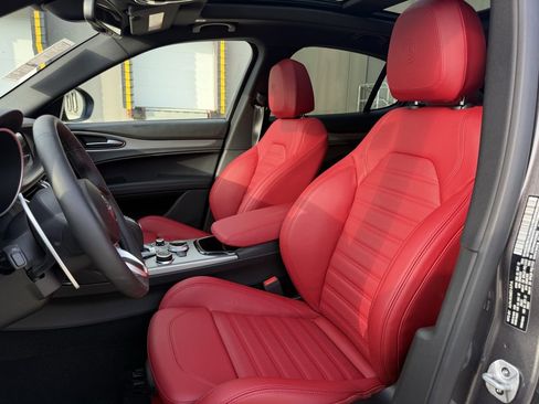 New 2025 Alfa Romeo Stelvio Sprint w/ Veloce Package image 11
